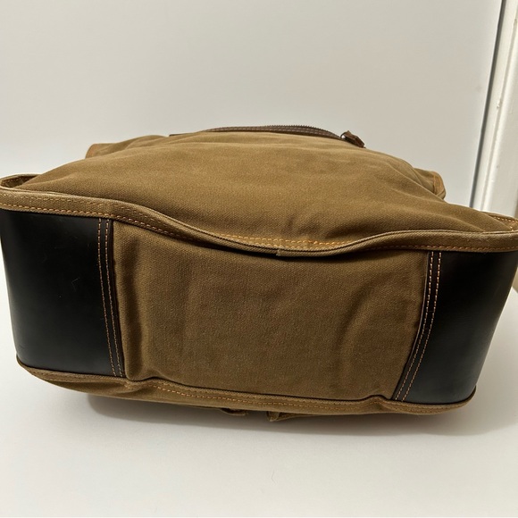 DamnDog Haversack in Swamp Green: Canvas Messenger Bag with Leather Straps - Picture 5 of 16